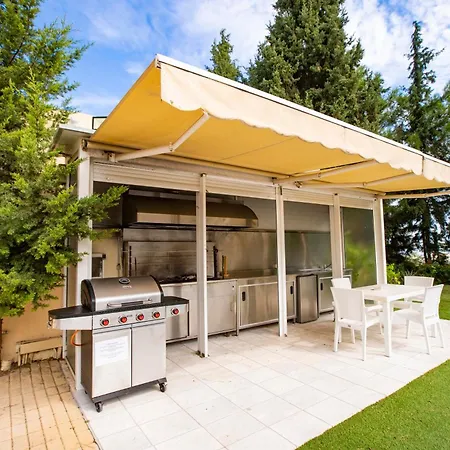 Kallithea Breeze Luxury فيلة
